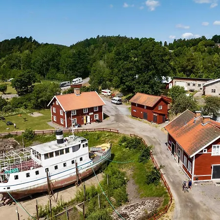 Skeppsdockans Vandrarhem Soderkoping Exterior photo
